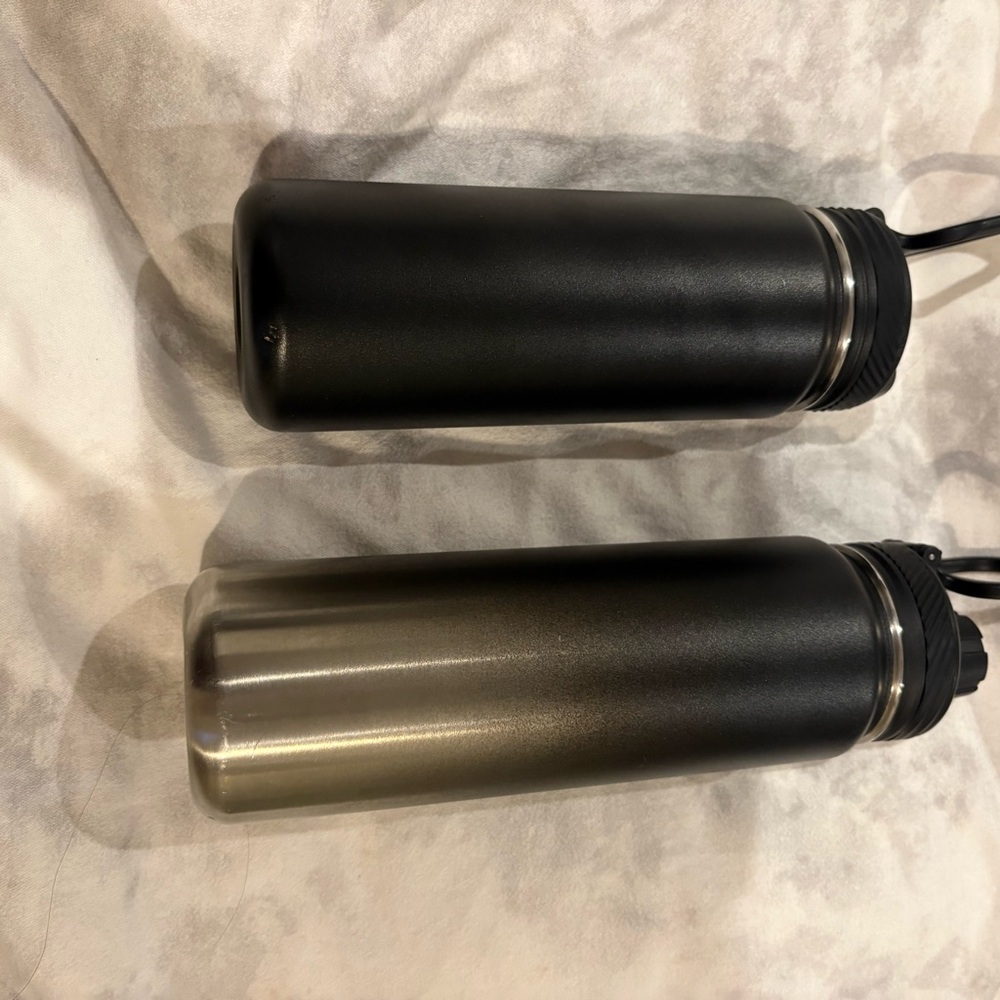 Lululemon Athletica Black and Gray Water Bottles - Picture 2 of 15